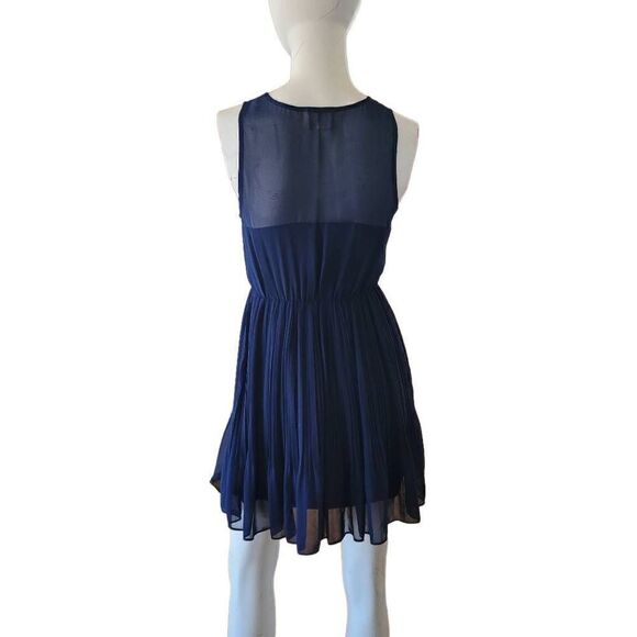 Anthropologie pins and needles womens Sz XS navy mesh Pleated dress - Picture 4 of 7